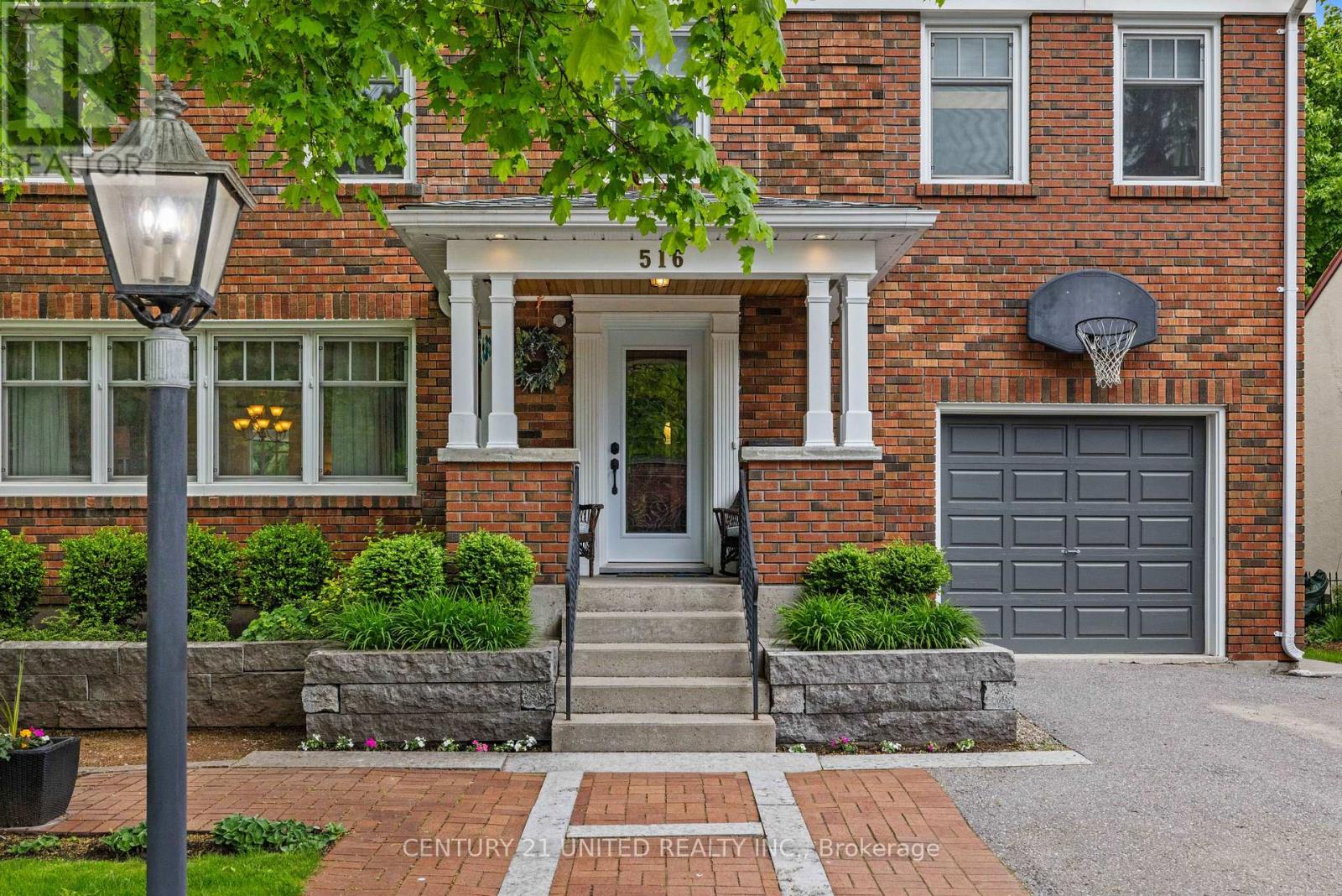 516 Hunter Street W, Peterborough (Town Ward 3), Ontario  K9H 2N1 - Photo 4 - X13085014