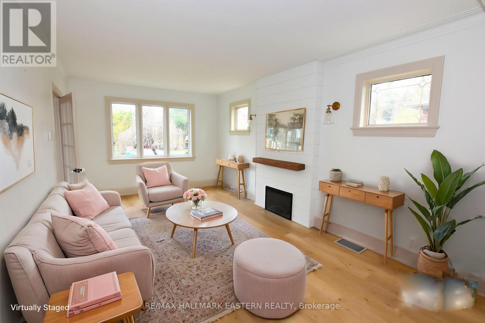 269 Aberdeen Avenue, Peterborough (Northcrest Ward 5), Ontario  K9H 4X2 - Photo 2 - X13086238