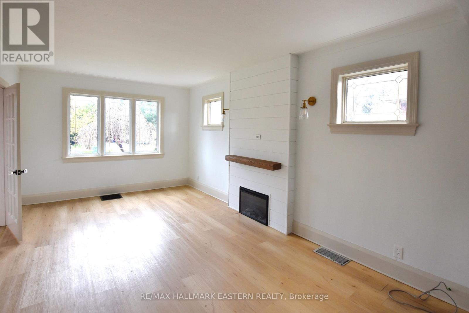 269 Aberdeen Avenue, Peterborough (Northcrest Ward 5), Ontario  K9H 4X2 - Photo 5 - X13086238