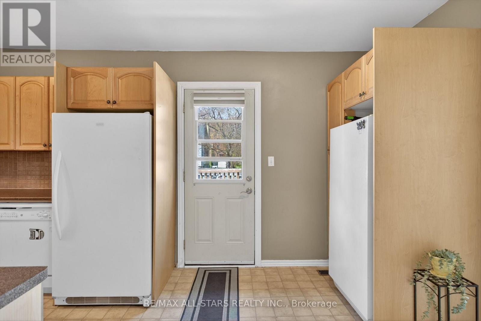 90 Glenelg Street W, Kawartha Lakes (Lindsay), Ontario  K9V 2V9 - Photo 13 - X13088456