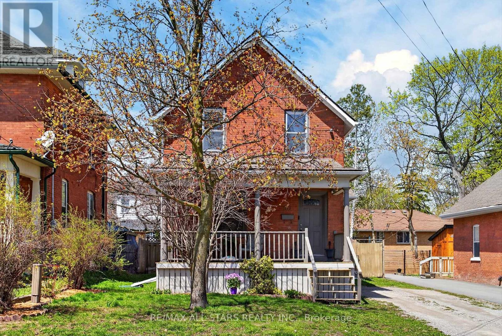 90 Glenelg Street W, Kawartha Lakes (Lindsay), Ontario  K9V 2V9 - Photo 3 - X13088456