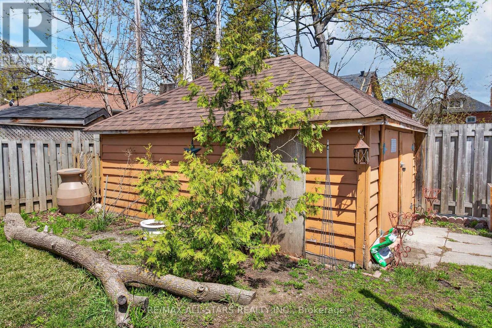 90 Glenelg Street W, Kawartha Lakes (Lindsay), Ontario  K9V 2V9 - Photo 35 - X13088456