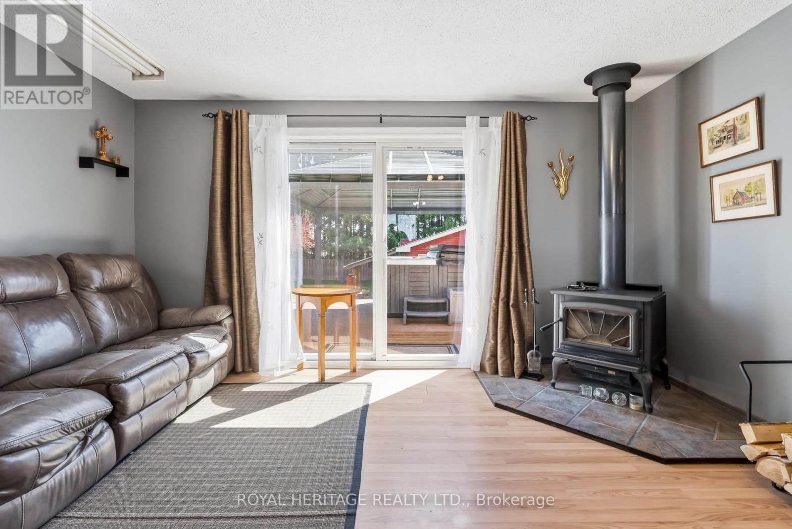 4003 Wallace Point Road, Peterborough (Ashburnham Ward 4), Ontario  K9J 6Y3 - Photo 19 - X13088562