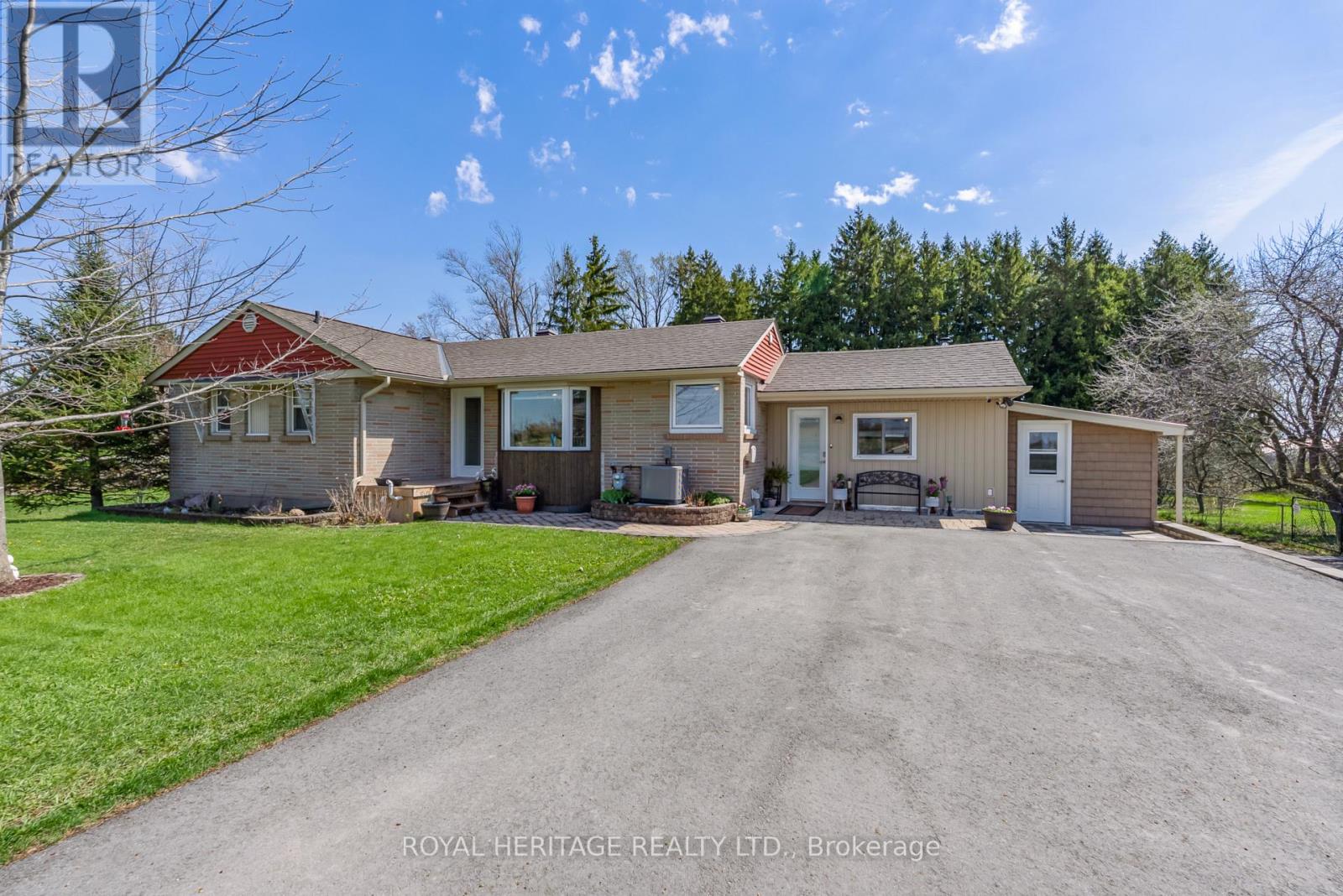 4003 Wallace Point Road, Peterborough (Ashburnham Ward 4), Ontario  K9J 6Y3 - Photo 2 - X13088562
