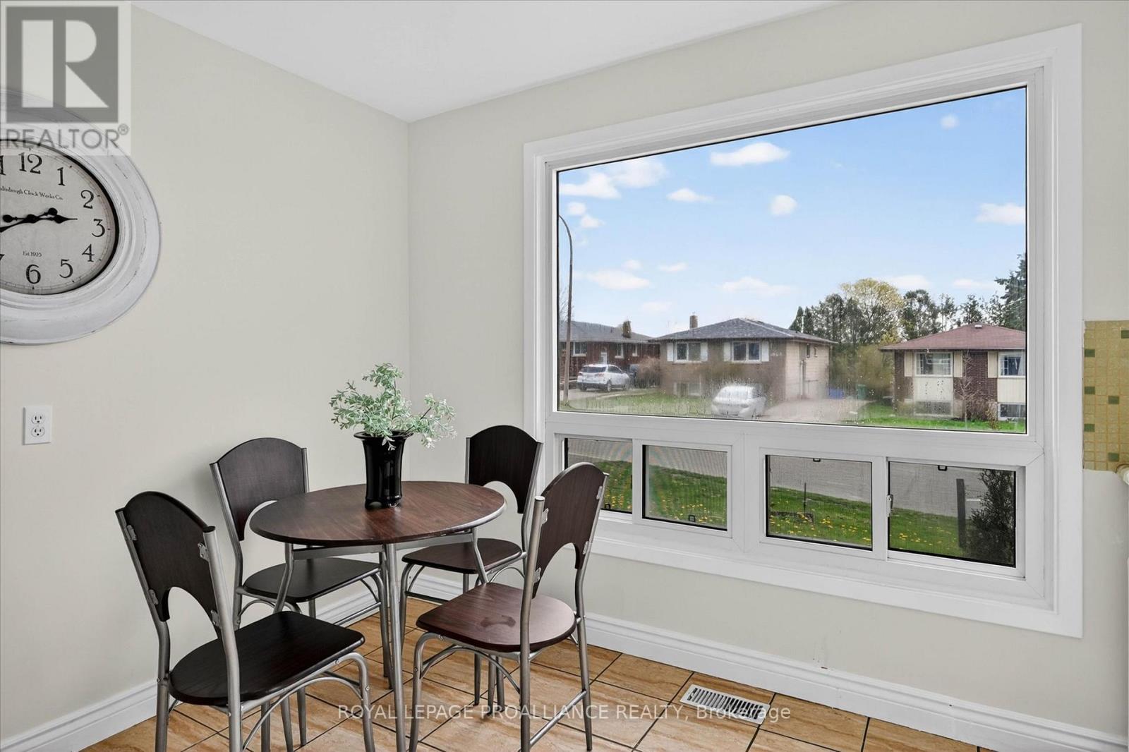 1941 Croftdale Crescent, Peterborough (Monaghan Ward 2), Ontario  K9K 1J7 - Photo 10 - X13089030