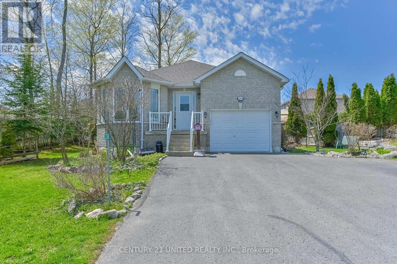 224 GROVE AVENUE, selwyn, Ontario
