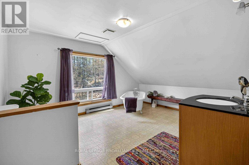 2406 Northeys Bay Road, North Kawartha, Ontario  K0L 2H0 - Photo 26 - X13090502