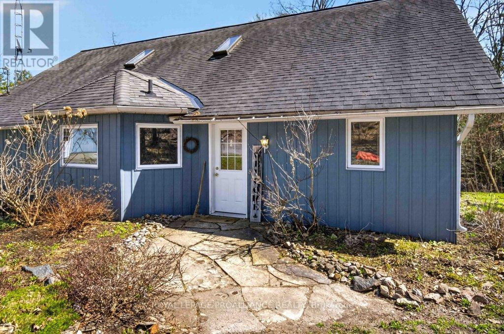 2406 Northeys Bay Road, North Kawartha, Ontario  K0L 2H0 - Photo 4 - X13090502