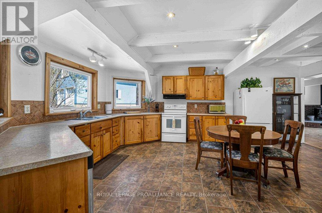 2406 Northeys Bay Road, North Kawartha, Ontario  K0L 2H0 - Photo 6 - X13090502