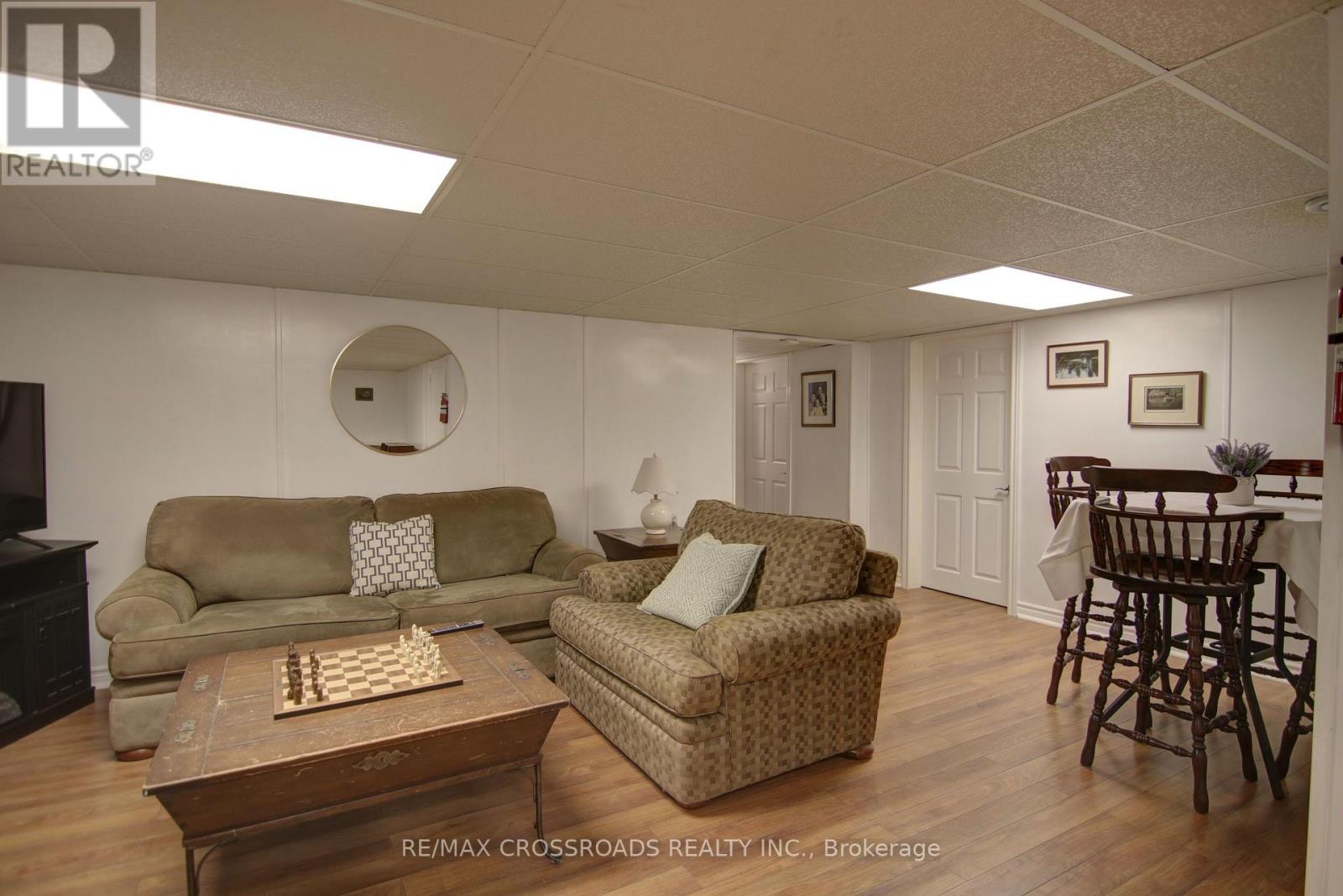 8 Green Arbour Way, Kawartha Lakes (Lindsay), Ontario  K9V 0E6 - Photo 14 - X13090362