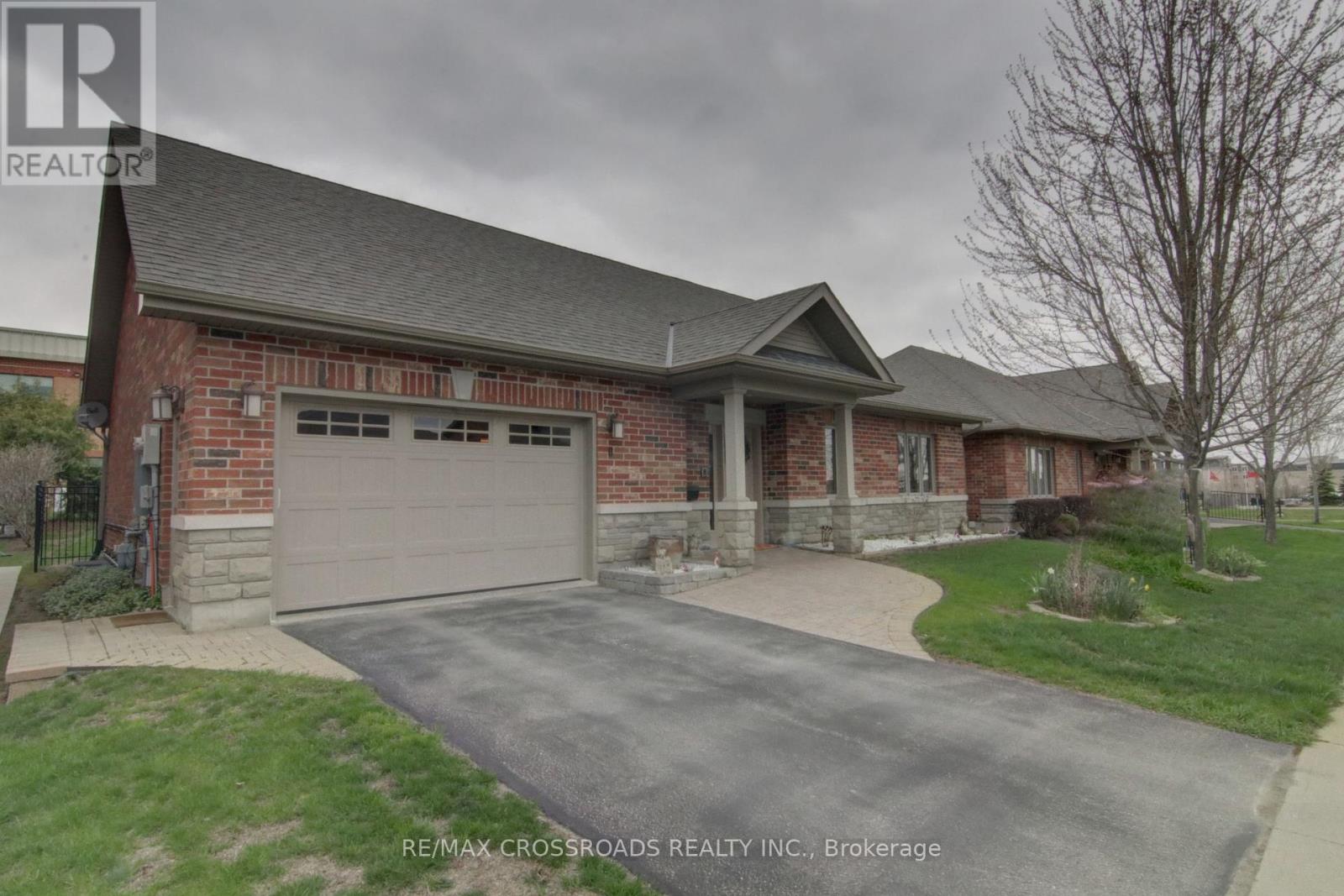8 Green Arbour Way, Kawartha Lakes (Lindsay), Ontario  K9V 0E6 - Photo 2 - X13090362