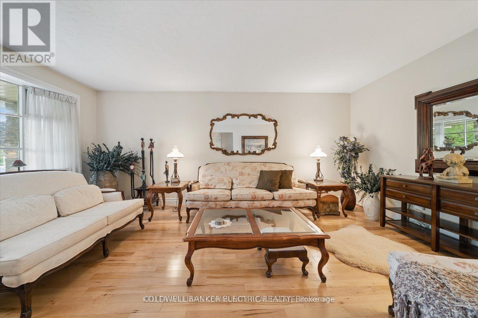 11 Bayleaf Court, Peterborough (Monaghan Ward 2), Ontario  K9K 1A2 - Photo 6 - X13092420