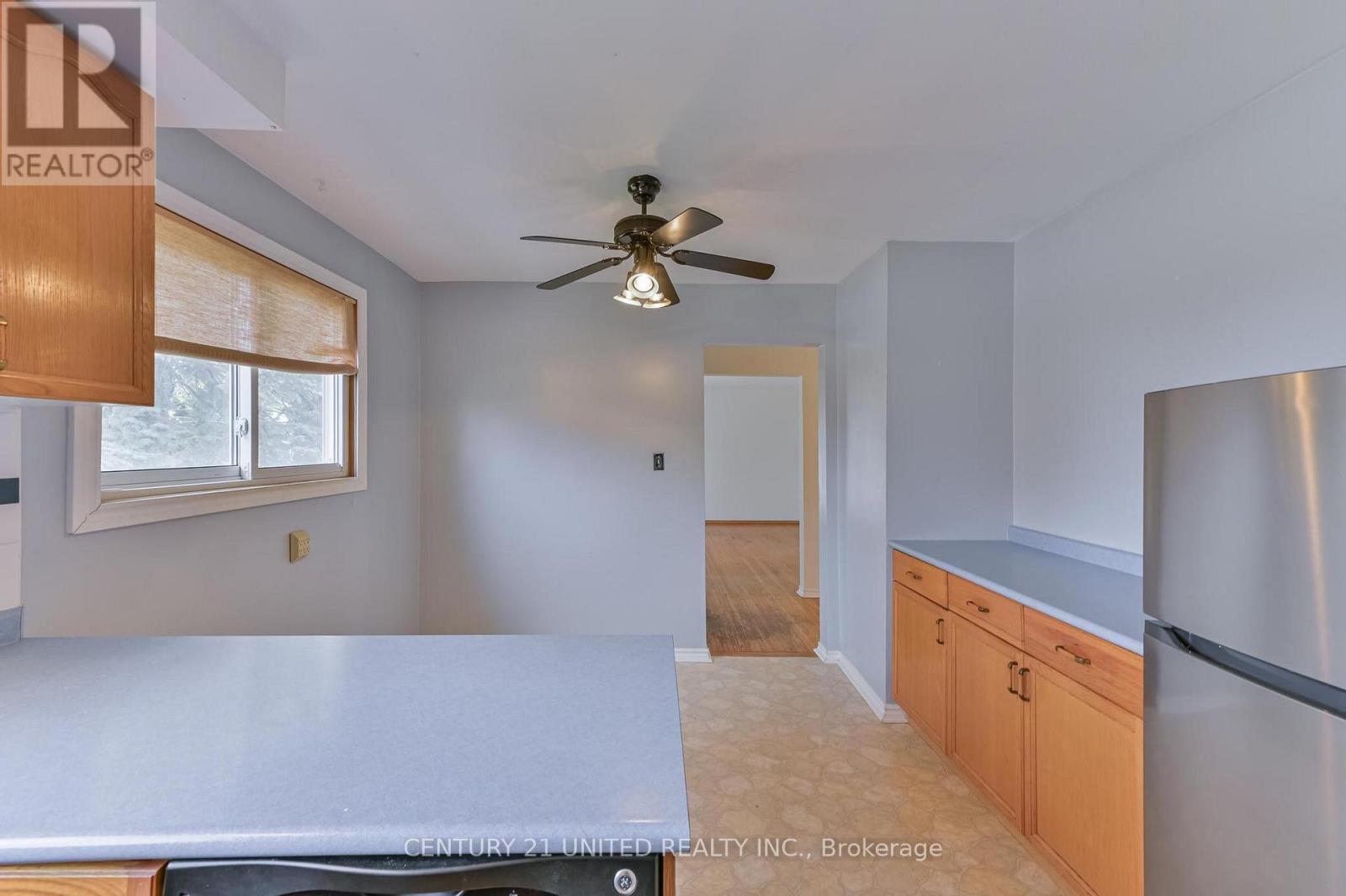 261 Maxwell Avenue, Peterborough (Ashburnham Ward 4), Ontario  K9J 1B4 - Photo 5 - X13092656