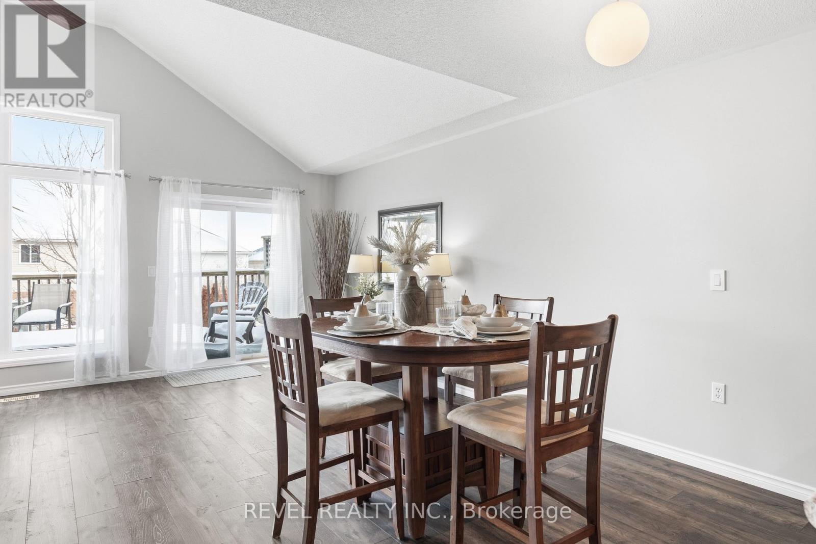 617 Clancy Crescent, Peterborough (Otonabee Ward 1), Ontario  K9K 2S2 - Photo 11 - X13094258