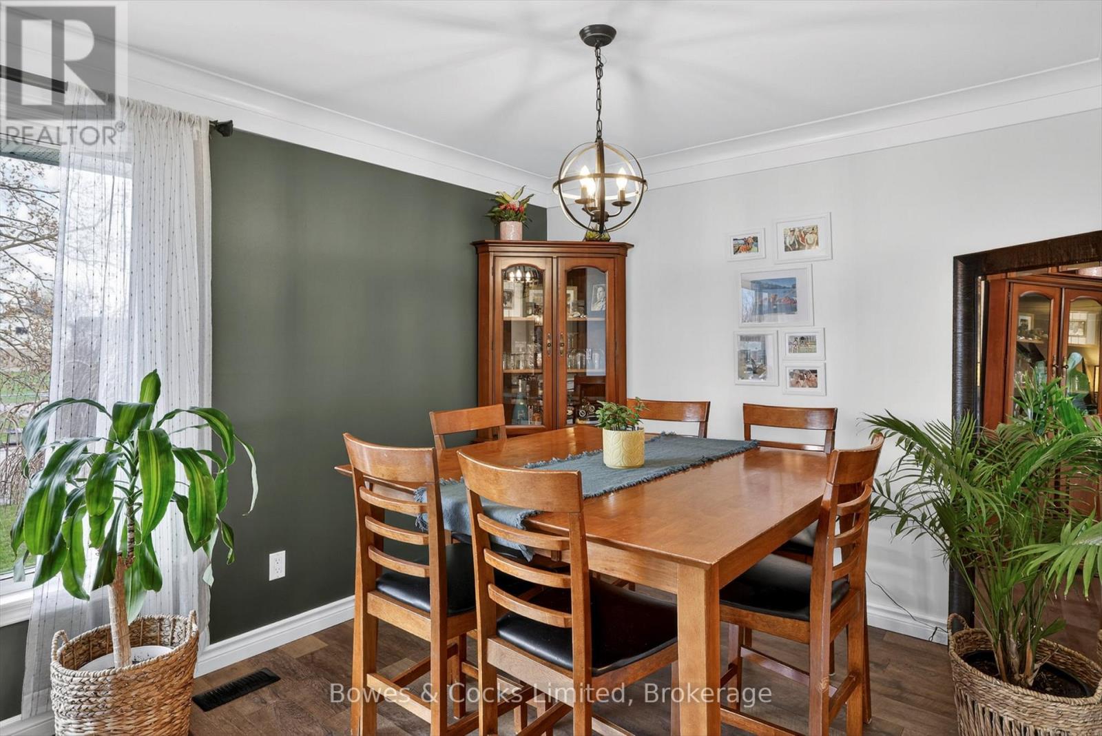 832 Cameron Street, Peterborough (Otonabee Ward 1), Ontario  K9J 4A3 - Photo 8 - X13094934