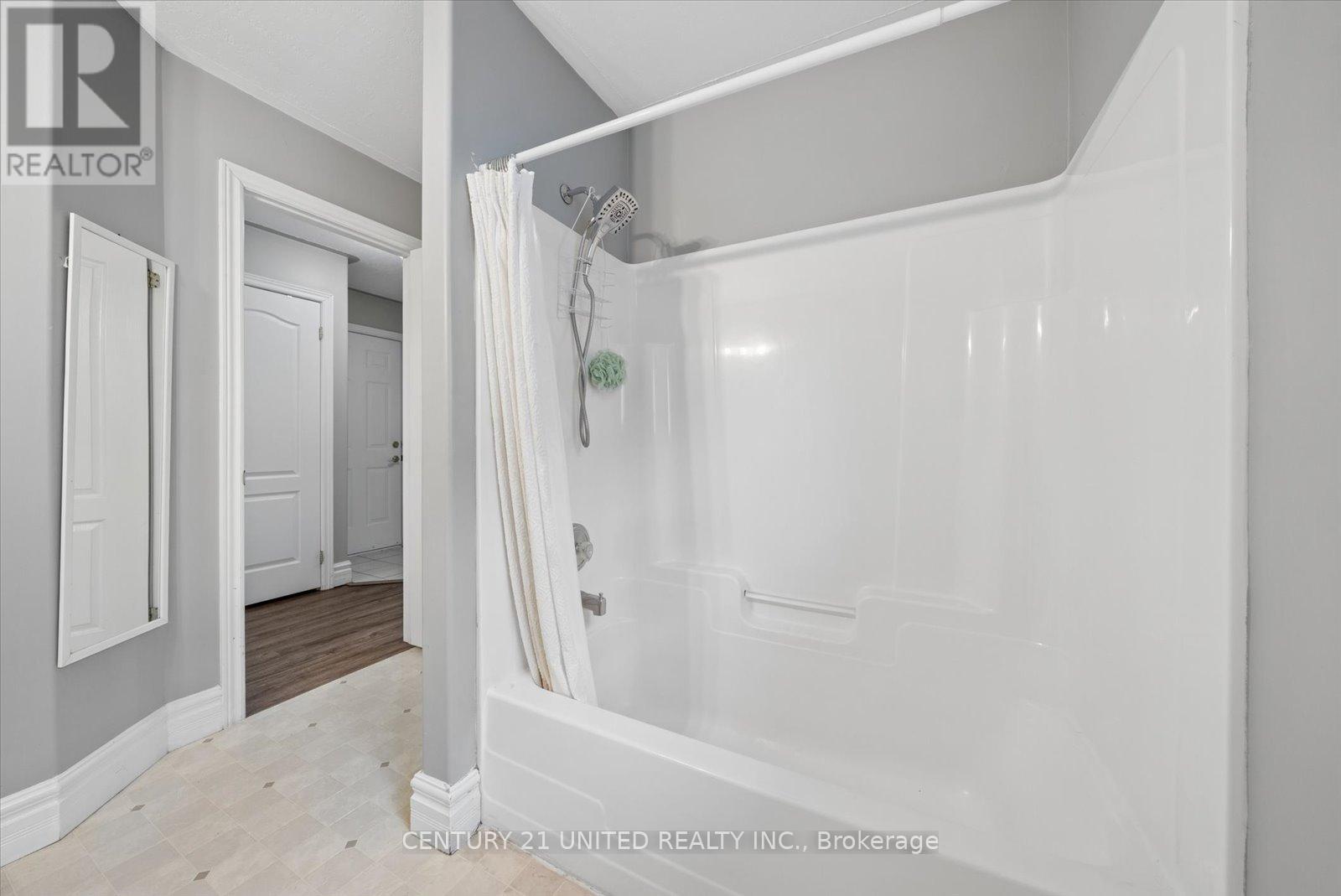496 Settlers Ridge, Peterborough (Northcrest Ward 5), Ontario  K9L 2A6 - Photo 22 - X13095174