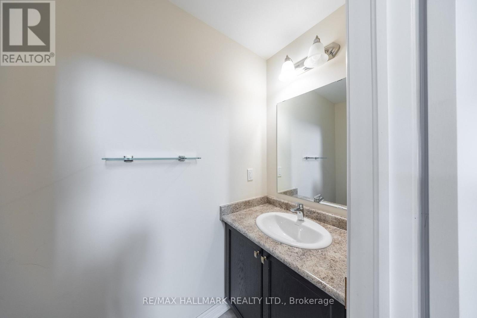 14 Aldridge Lane, Clarington (Newcastle), Ontario  L1B 0V6 - Photo 12 - E13095070