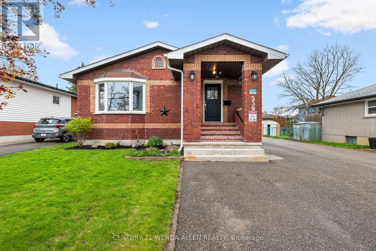 539 Monaghan Road, Peterborough (Otonabee Ward 1), Ontario  K9J 5H6 - Photo 2 - X13094948