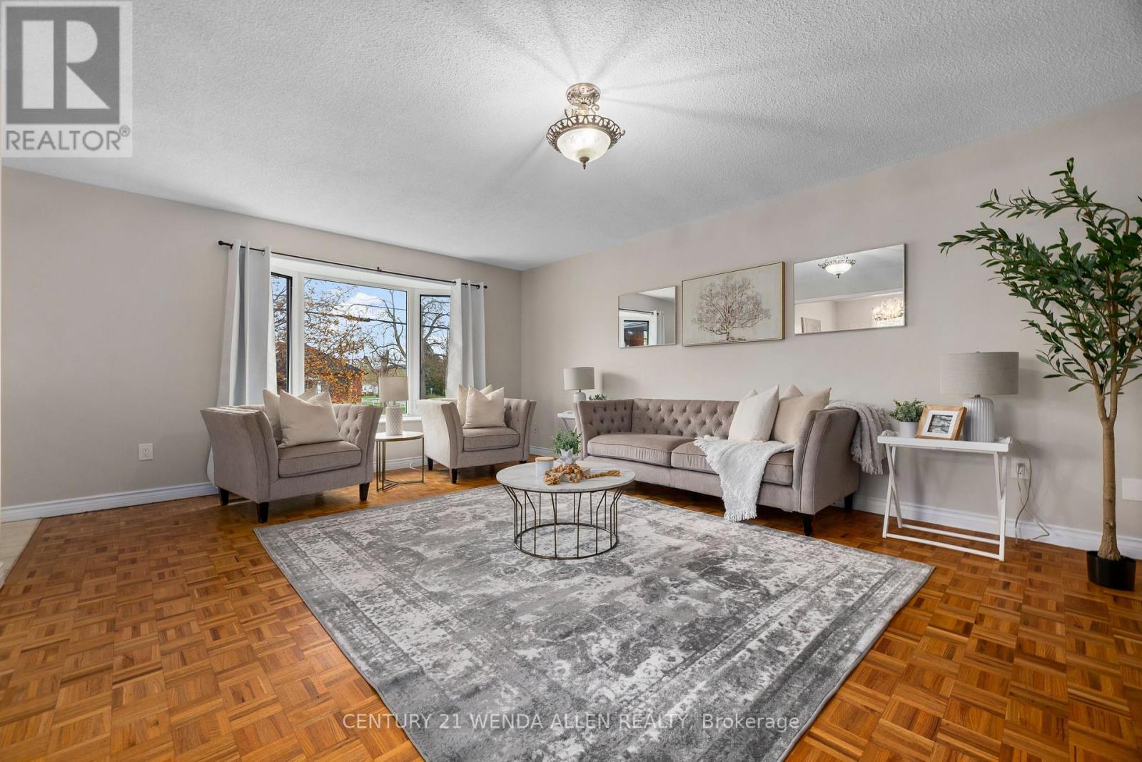 539 Monaghan Road, Peterborough (Otonabee Ward 1), Ontario  K9J 5H6 - Photo 4 - X13094948