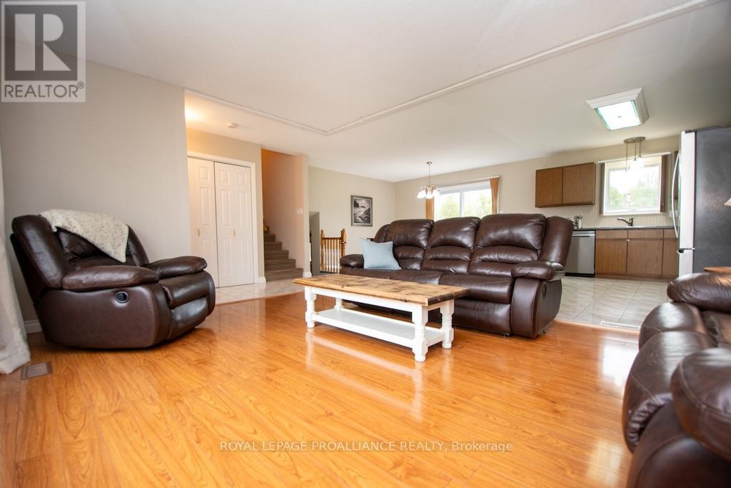 1989 Darling Crescent, Cavan Monaghan (Cavan Twp), Ontario  L0A 1C0 - Photo 10 - X13095748