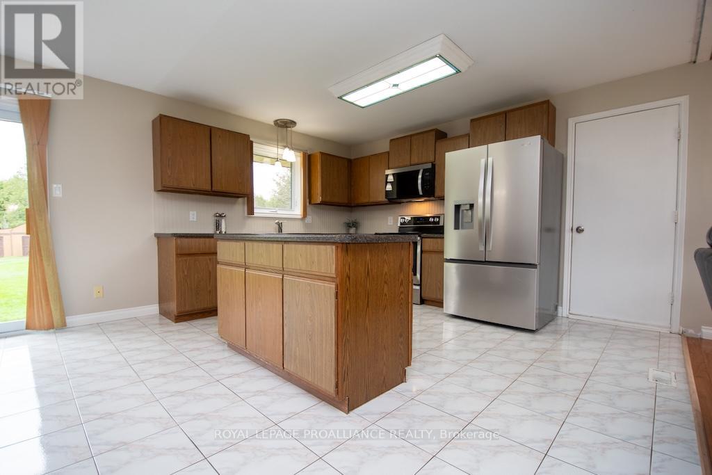 1989 Darling Crescent, Cavan Monaghan (Cavan Twp), Ontario  L0A 1C0 - Photo 16 - X13095748
