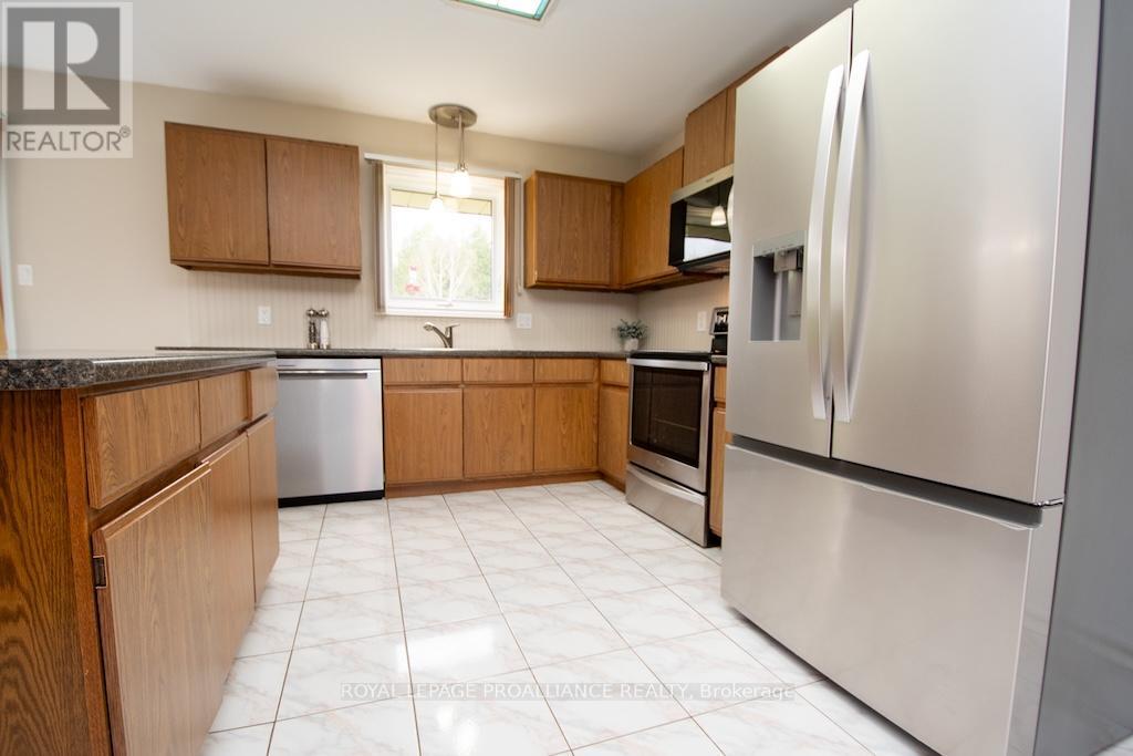 1989 Darling Crescent, Cavan Monaghan (Cavan Twp), Ontario  L0A 1C0 - Photo 17 - X13095748