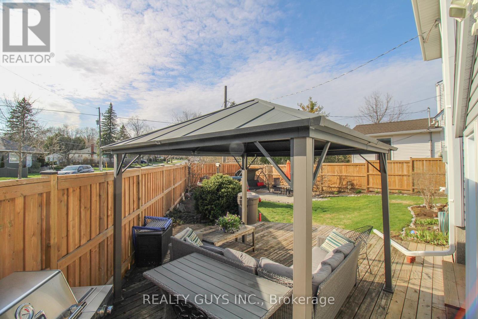 727 Chesterfield Avenue, Peterborough (Northcrest Ward 5), Ontario  K9H 4Y1 - Photo 7 - X13095888