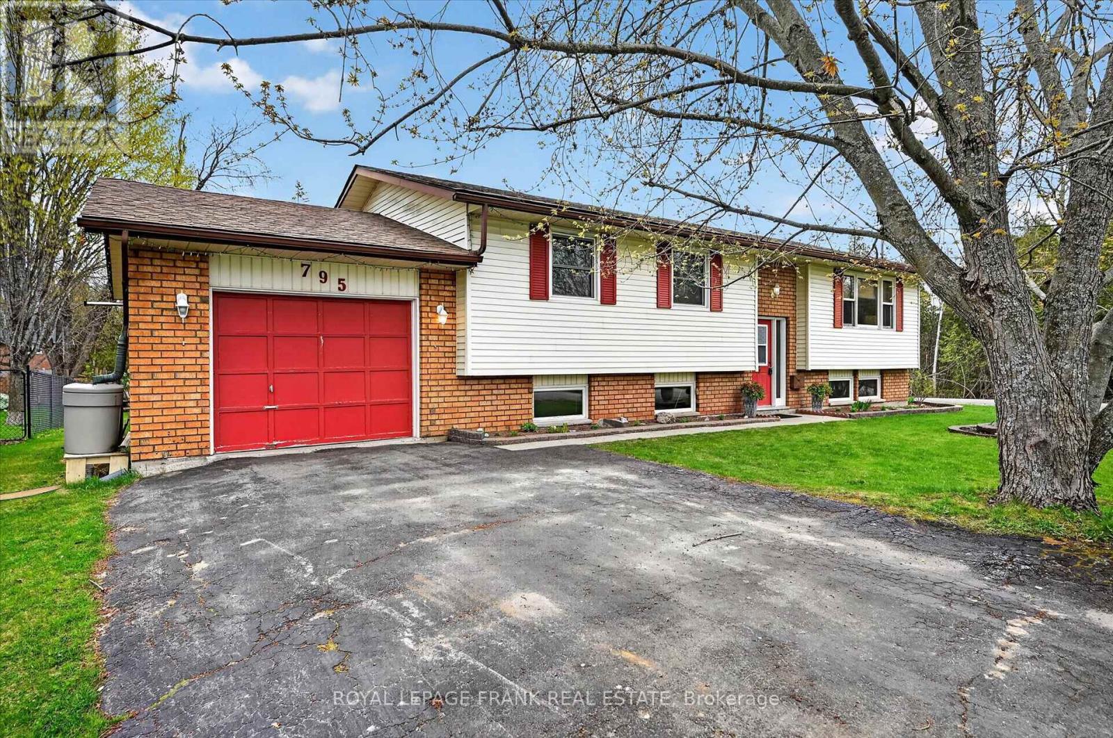 795 Maple Drive, Selwyn, Ontario  K0L 1T0 - Photo 3 - X13096050