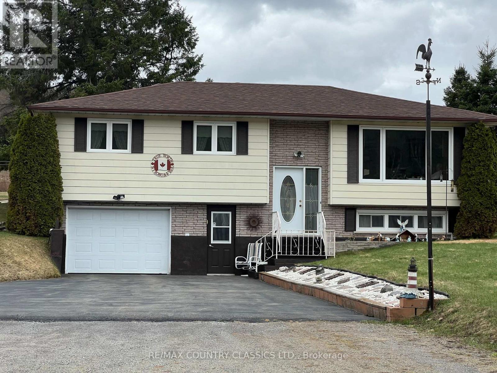 3559 SOUTH BAPTISTE LAKE ROAD, highlands east (cardiff ward), Ontario