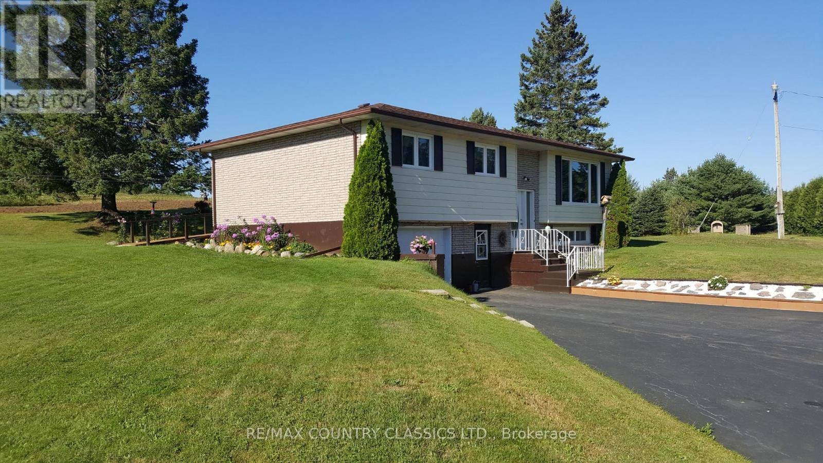 3559 South Baptiste Lake Road, Highlands East (Cardiff Ward), Ontario  K0L 2A0 - Photo 4 - X13096956