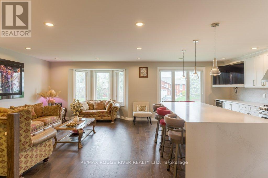 2993 Jennifer Drive, Peterborough (Northcrest Ward 5), Ontario  K9L 1Y6 - Photo 14 - X13097050