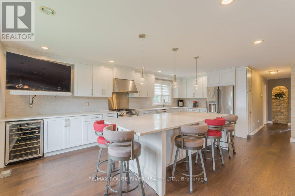 2993 Jennifer Drive, Peterborough (Northcrest Ward 5), Ontario  K9L 1Y6 - Photo 15 - X13097050