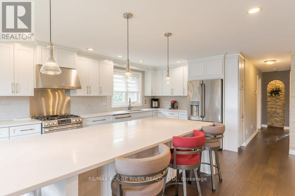 2993 Jennifer Drive, Peterborough (Northcrest Ward 5), Ontario  K9L 1Y6 - Photo 17 - X13097050