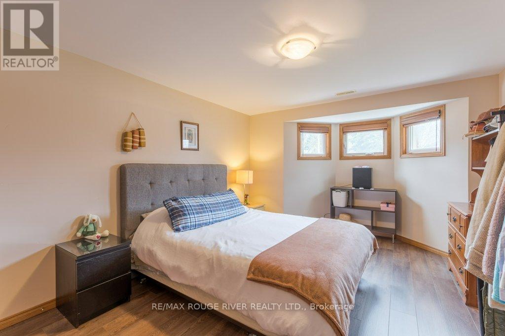 2993 Jennifer Drive, Peterborough (Northcrest Ward 5), Ontario  K9L 1Y6 - Photo 38 - X13097050