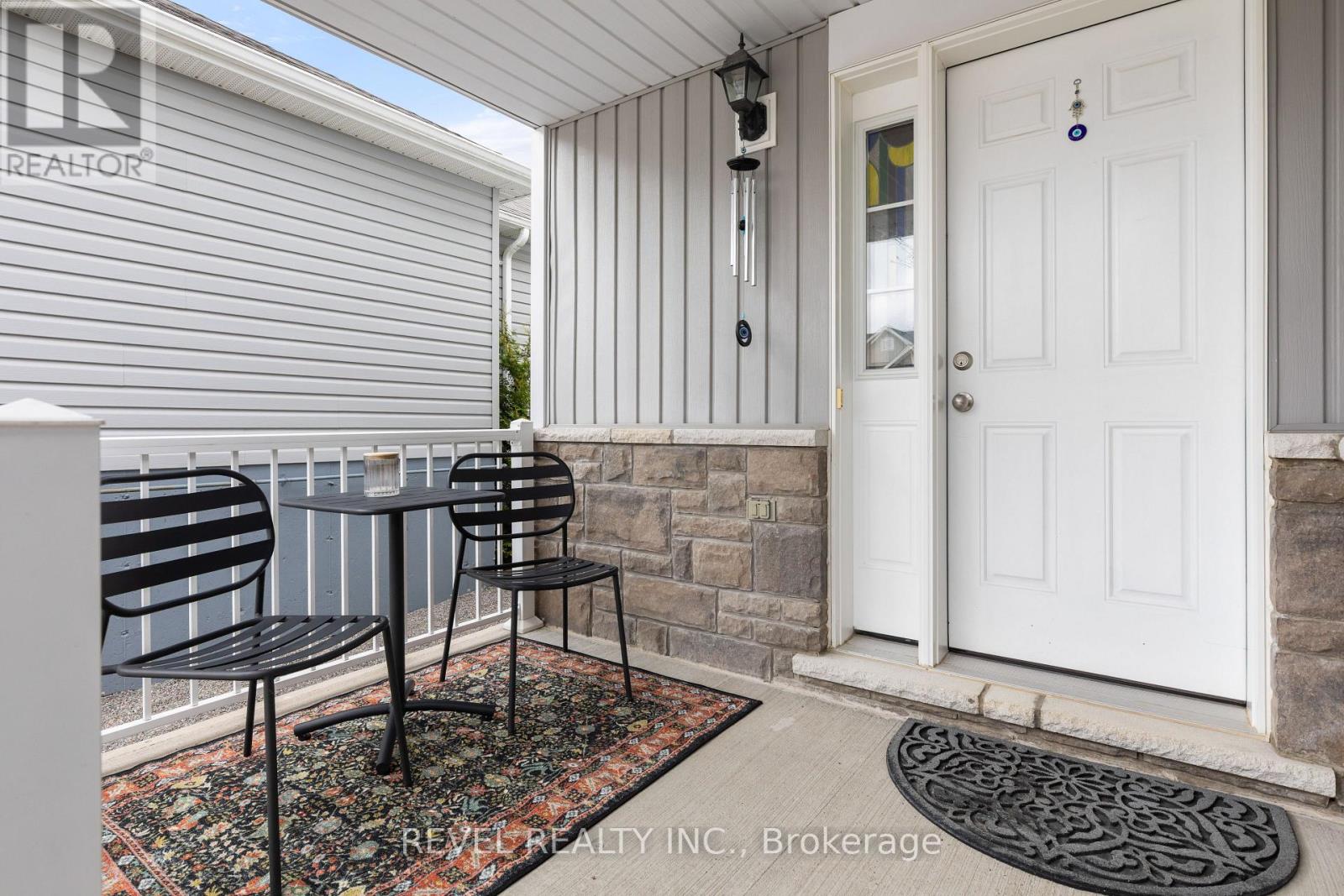 47 Lisbeth Crescent, Kawartha Lakes (Lindsay), Ontario  K9V 0C9 - Photo 2 - X13097426