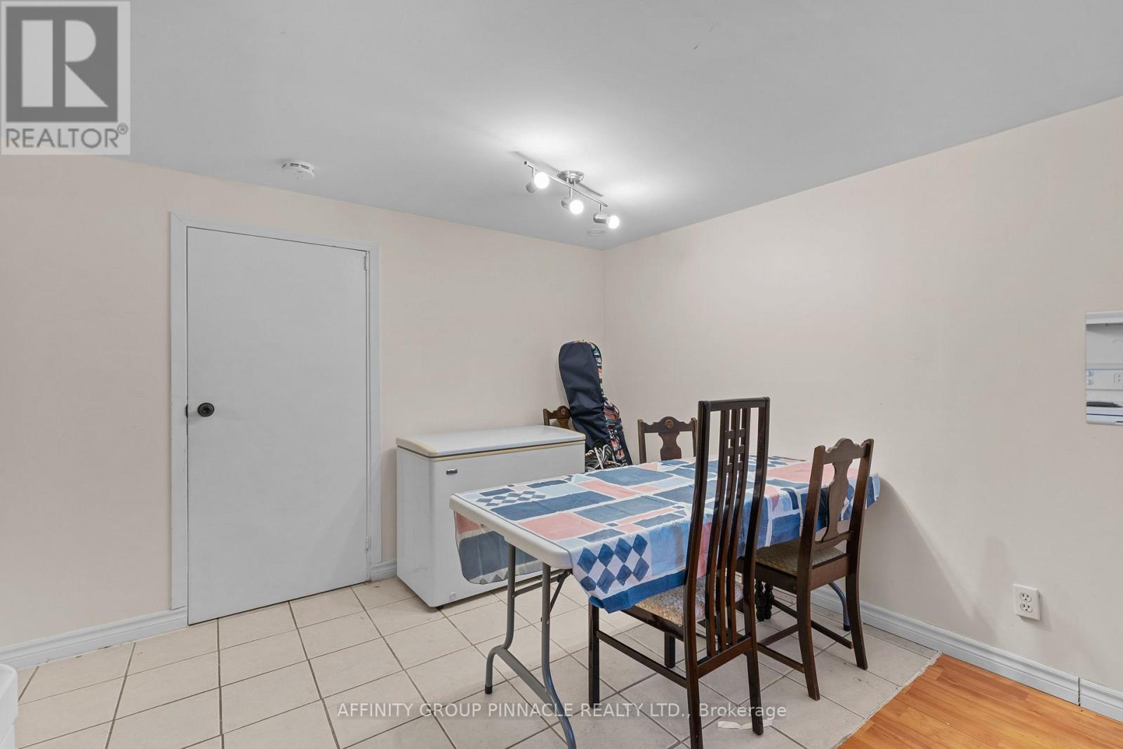 1096 Barnardo Avenue, Peterborough (Northcrest Ward 5), Ontario  K9H 5X2 - Photo 22 - X13097458