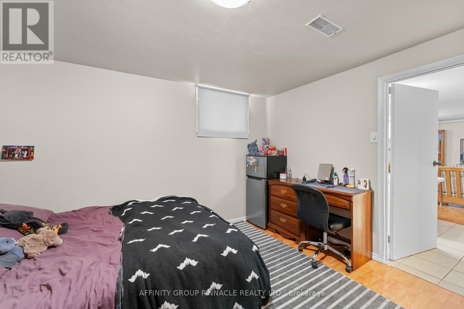 1096 Barnardo Avenue, Peterborough (Northcrest Ward 5), Ontario  K9H 5X2 - Photo 26 - X13097458