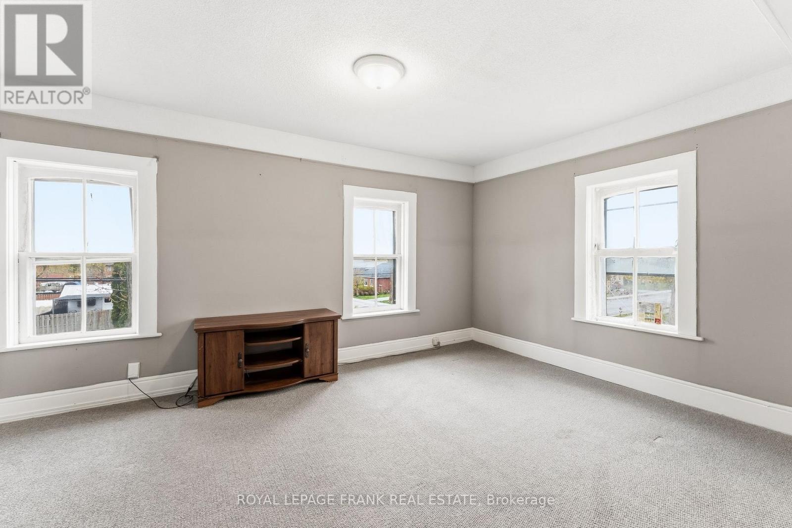 36 Mill Street, Kawartha Lakes (Lindsay), Ontario  K9V 2L4 - Photo 5 - X13097542