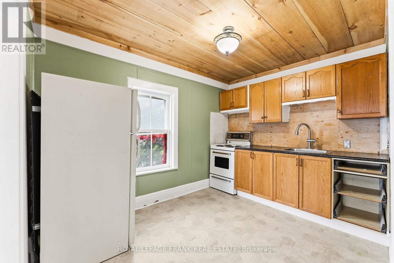 36 Mill Street, Kawartha Lakes (Lindsay), Ontario  K9V 2L4 - Photo 6 - X13097542