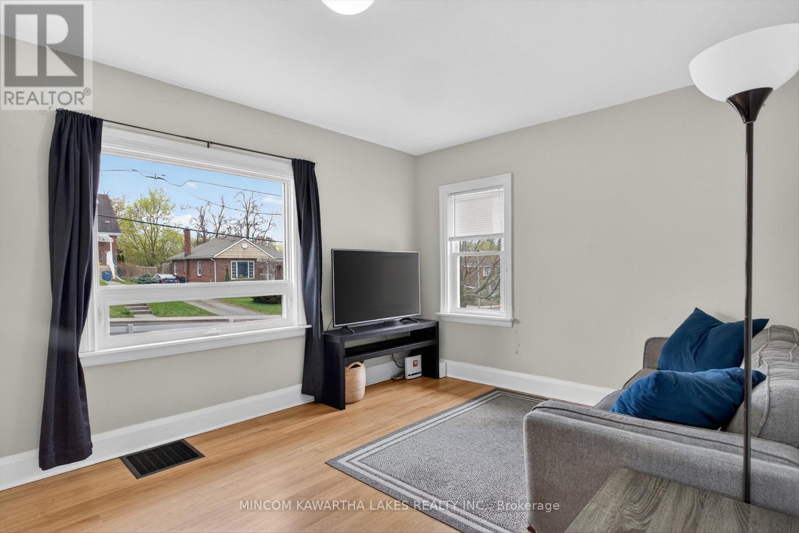 238 Mcfarlane Street, Peterborough (Ashburnham Ward 4), Ontario  K9H 1K3 - Photo 9 - X13098216