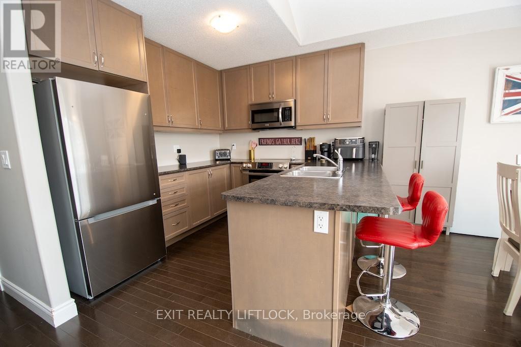 2679 Foxmeadow Road, Peterborough (Ashburnham Ward 4), Ontario  K9L 0A8 - Photo 10 - X13098366