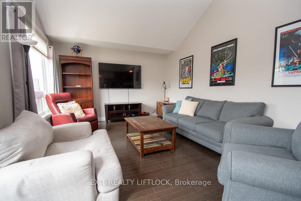 2679 Foxmeadow Road, Peterborough (Ashburnham Ward 4), Ontario  K9L 0A8 - Photo 7 - X13098366