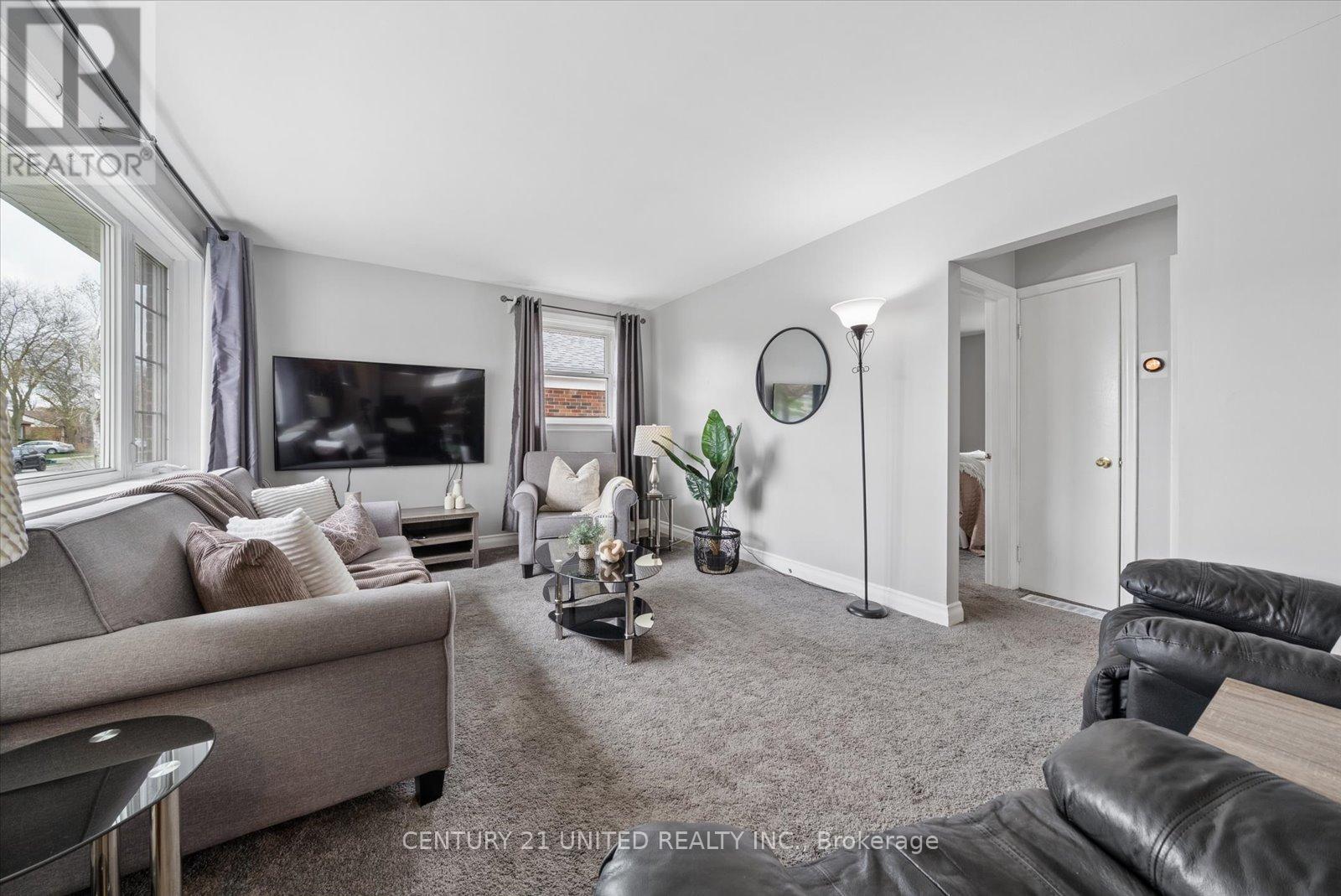 679 Bellaire Street, Peterborough (Otonabee Ward 1), Ontario  K9J 3Y5 - Photo 10 - X13098498