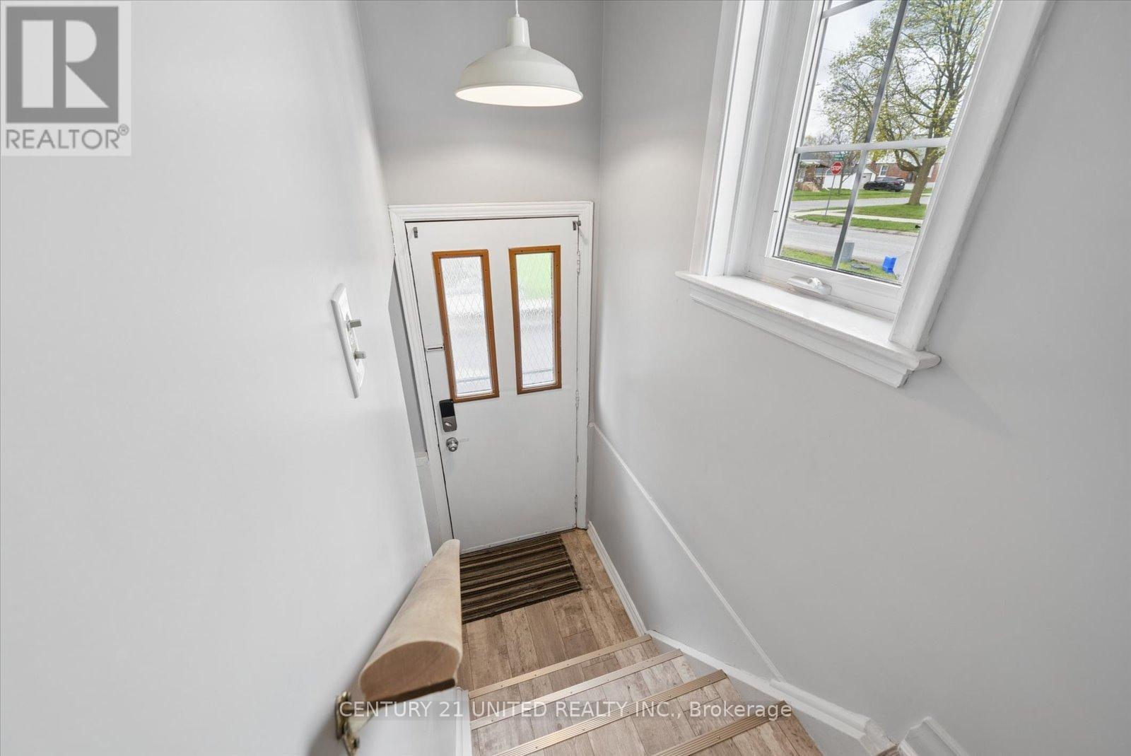 679 Bellaire Street, Peterborough (Otonabee Ward 1), Ontario  K9J 3Y5 - Photo 26 - X13098498