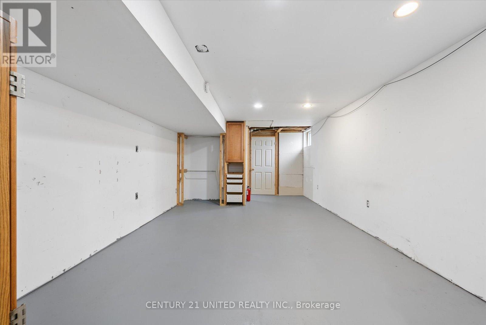 679 Bellaire Street, Peterborough (Otonabee Ward 1), Ontario  K9J 3Y5 - Photo 34 - X13098498