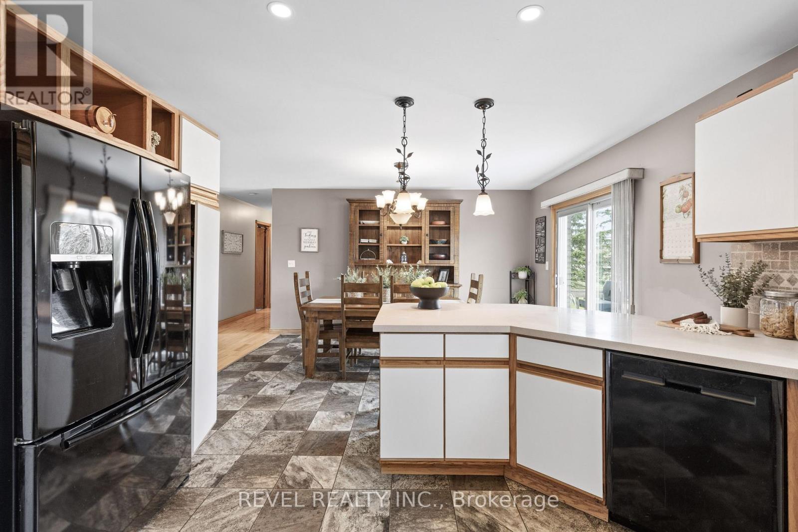 124 Highway 36 S, Kawartha Lakes (Ops), Ontario  K9V 4R4 - Photo 12 - X13098724