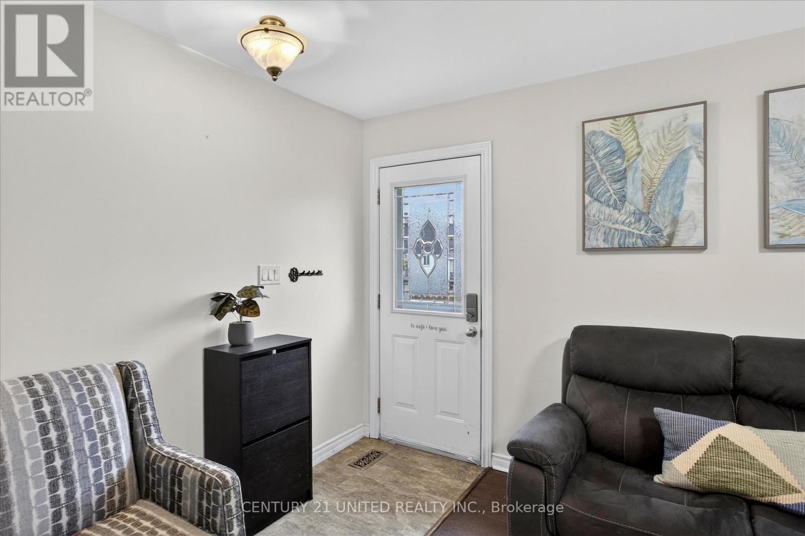 470 O'connell Road, Peterborough (Otonabee Ward 1), Ontario  K9J 4C9 - Photo 5 - X13101392