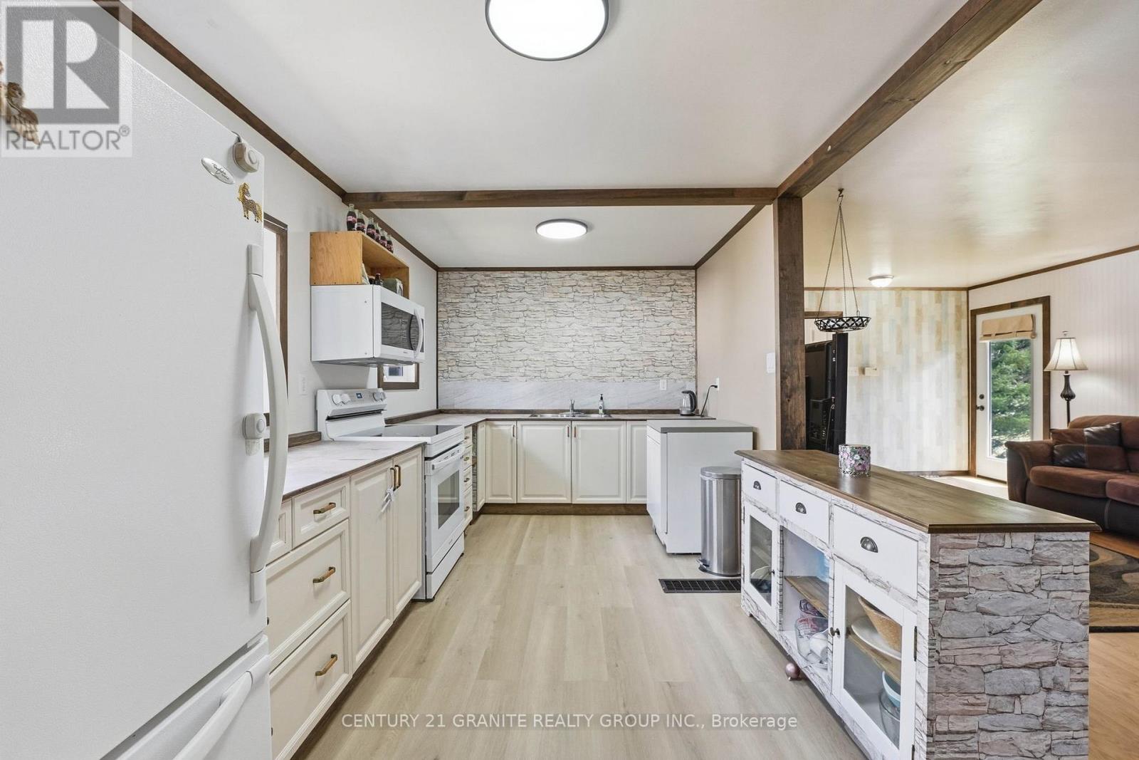 2710 Monck Road, Highlands East (Bicroft Ward), Ontario  K0L 1M0 - Photo 12 - X13101664