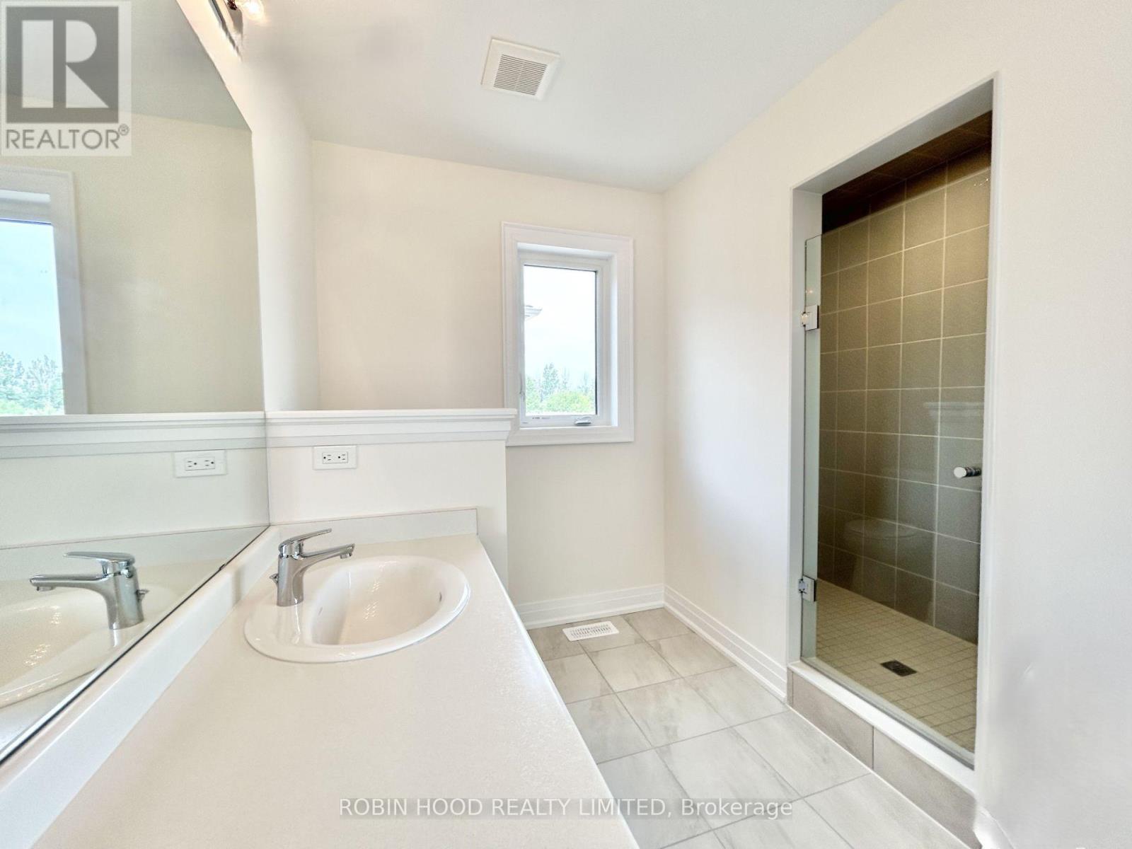 47 Hoad Street, Clarington (Newcastle), Ontario  L1B 0W1 - Photo 15 - E13102122
