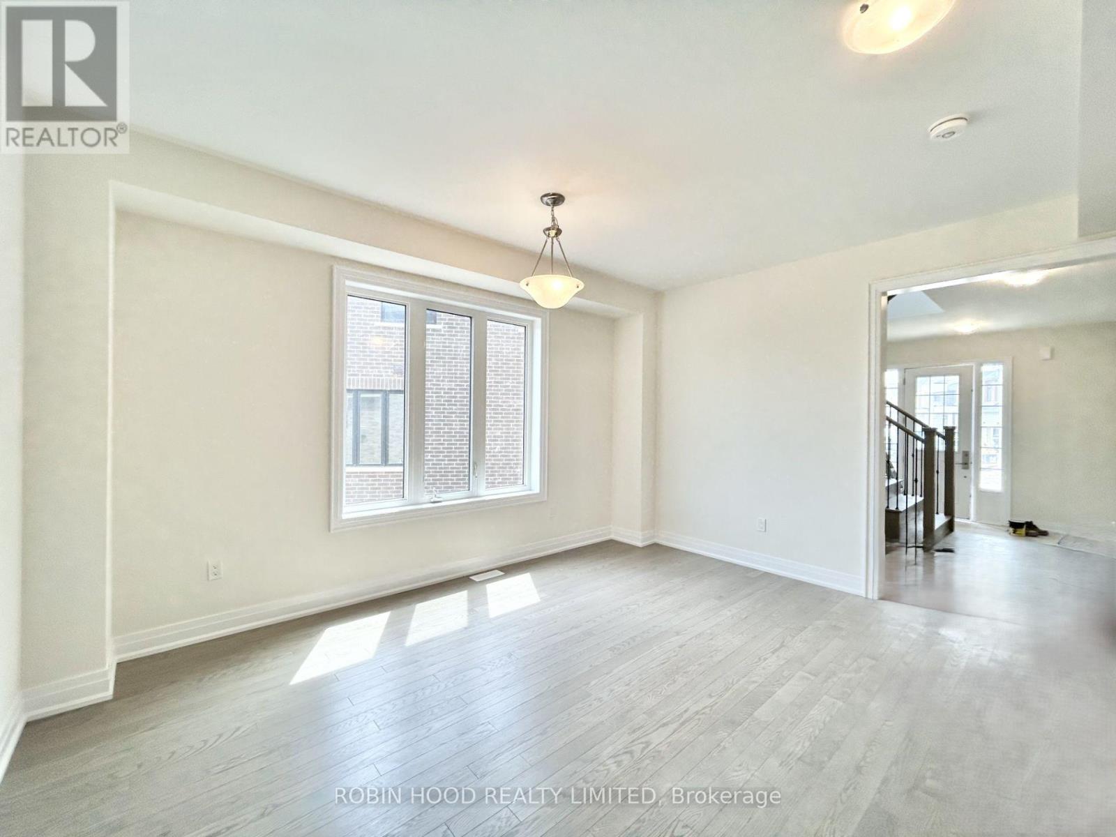 47 Hoad Street, Clarington (Newcastle), Ontario  L1B 0W1 - Photo 3 - E13102122